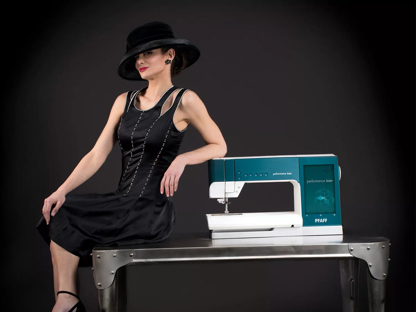 performance icon Sewing Machine