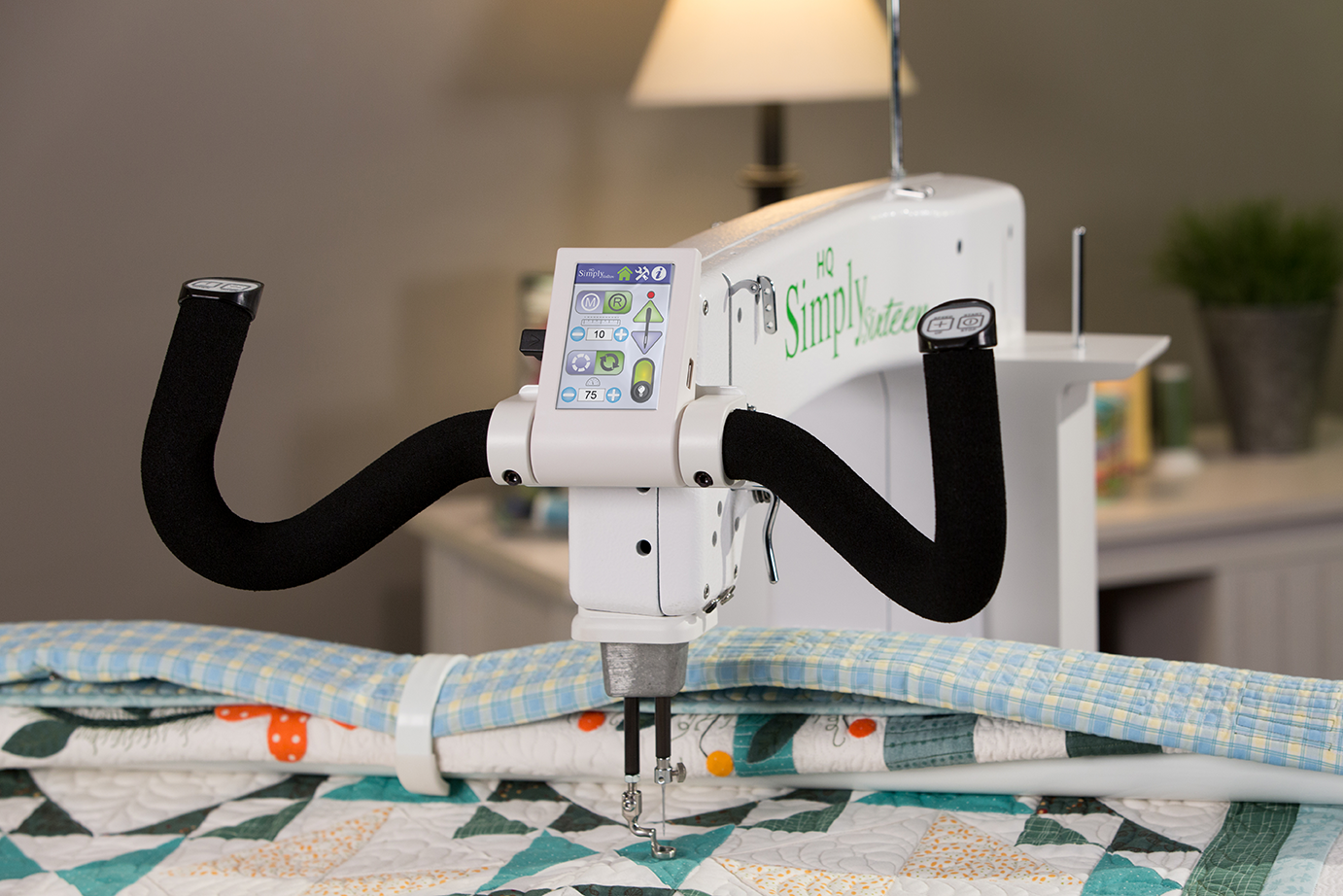 HQ Simply 16 Long Arm Quilting Machine
